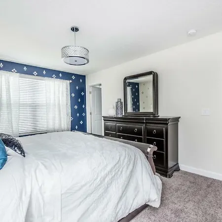 King Castle Circle Villa #237082